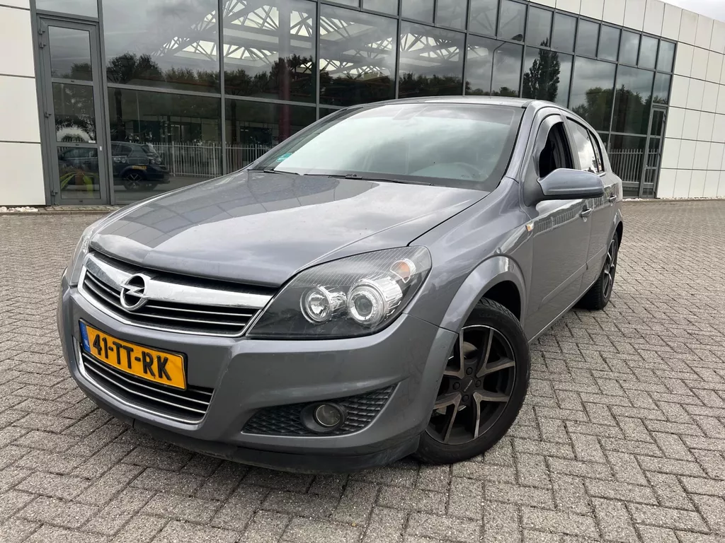 Opel Astra 1.4 Executive SPORT CLIMA AIRCO NAVI LEER APK NAP